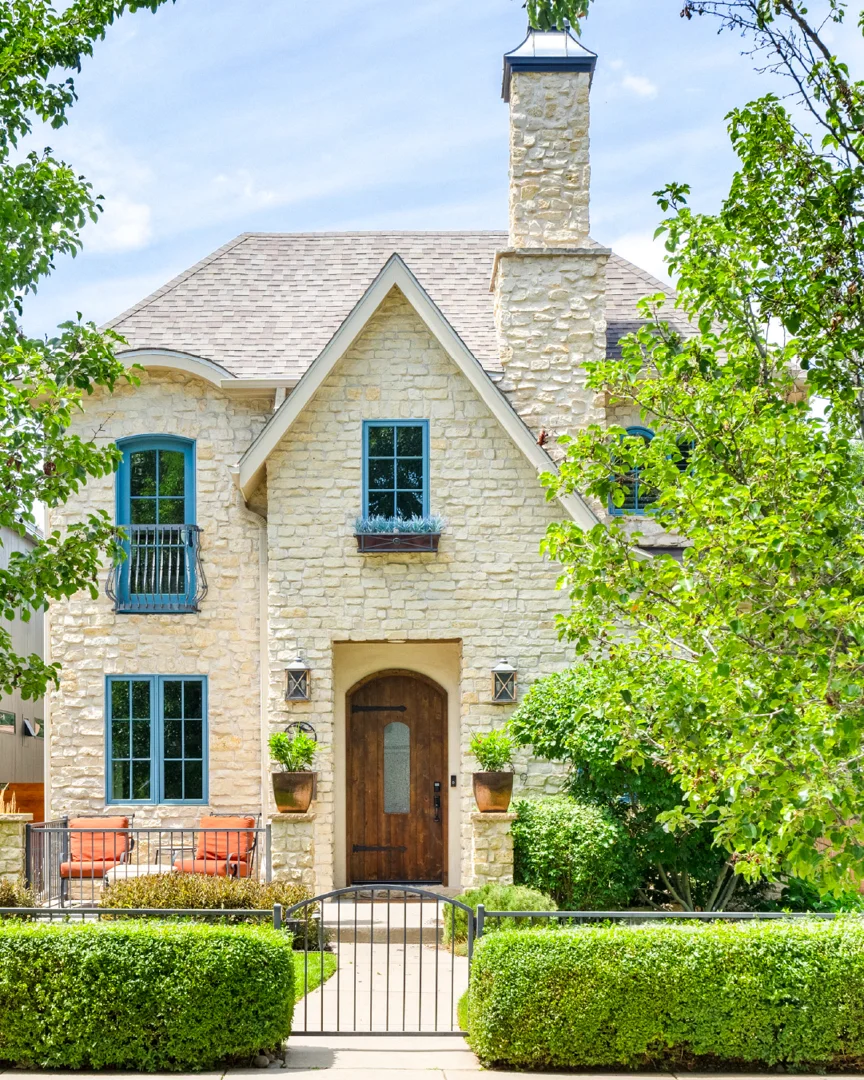 Denver tree-lined residential street - good denver neighborhoods