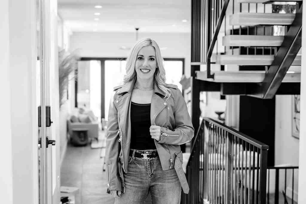 augmd5-c8d24010900c73ac7475f5ba5418fc70brandingminismd5-c8d24010900c73ac7475f5ba5418fc70lawrence-808-Copy1