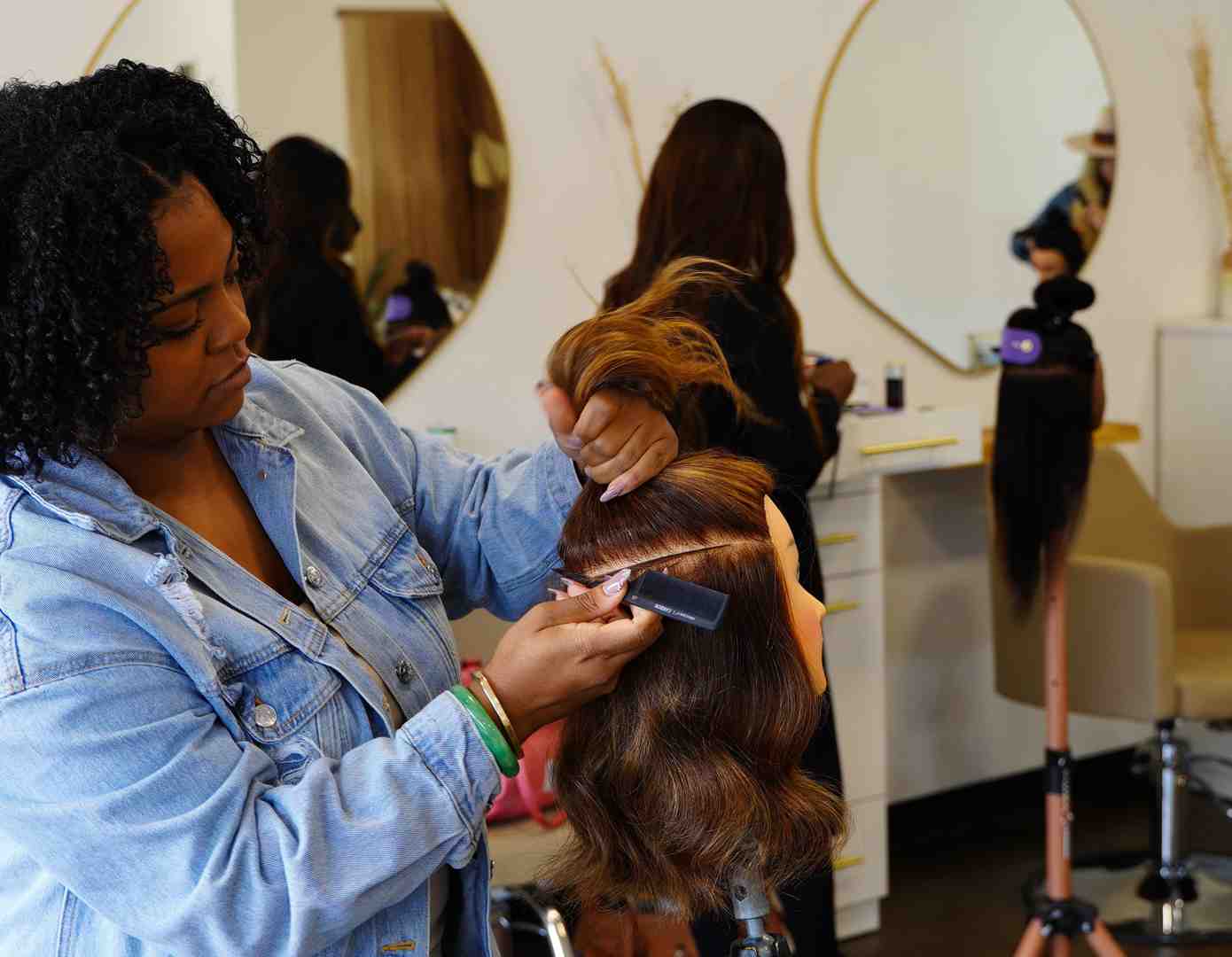 Comparison infographic showing features of free vs paid vs in-person hair extension training programs - free online hair extension courses infographic