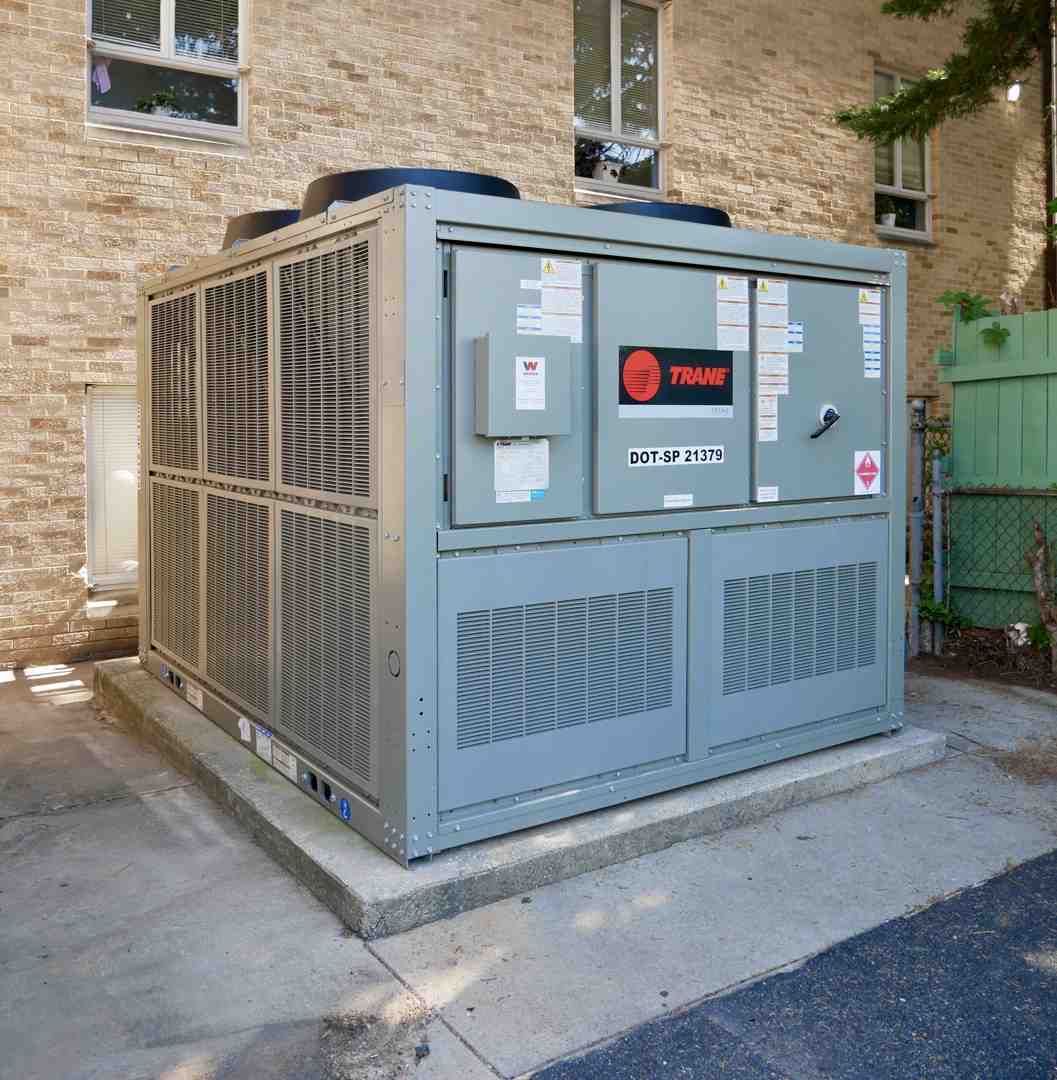 Table comparing commercial and residential HVAC systems - commercial hvac frederick md