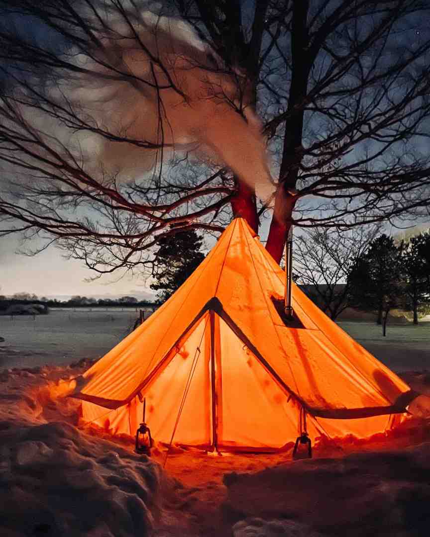 Canvas bell tent stable in windy or snowy landscape - best all weather tents for camping