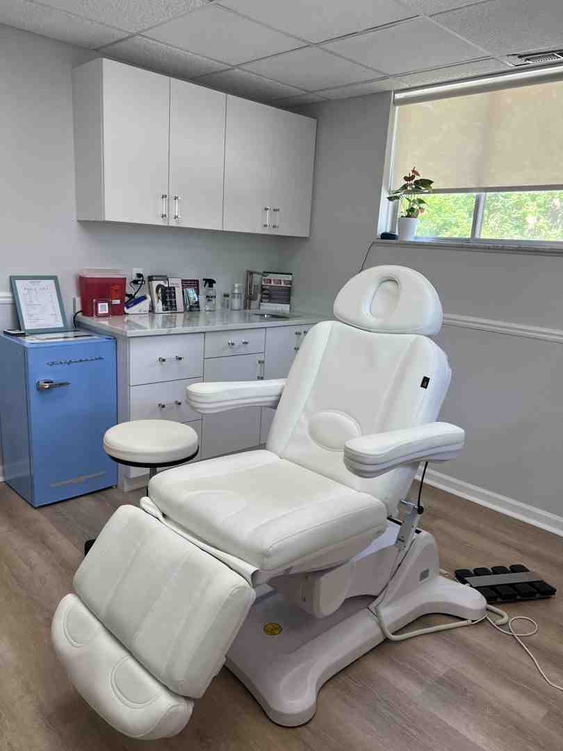 welcoming interior of Aura Health & Spa - morpheus8 skin tightening stomach