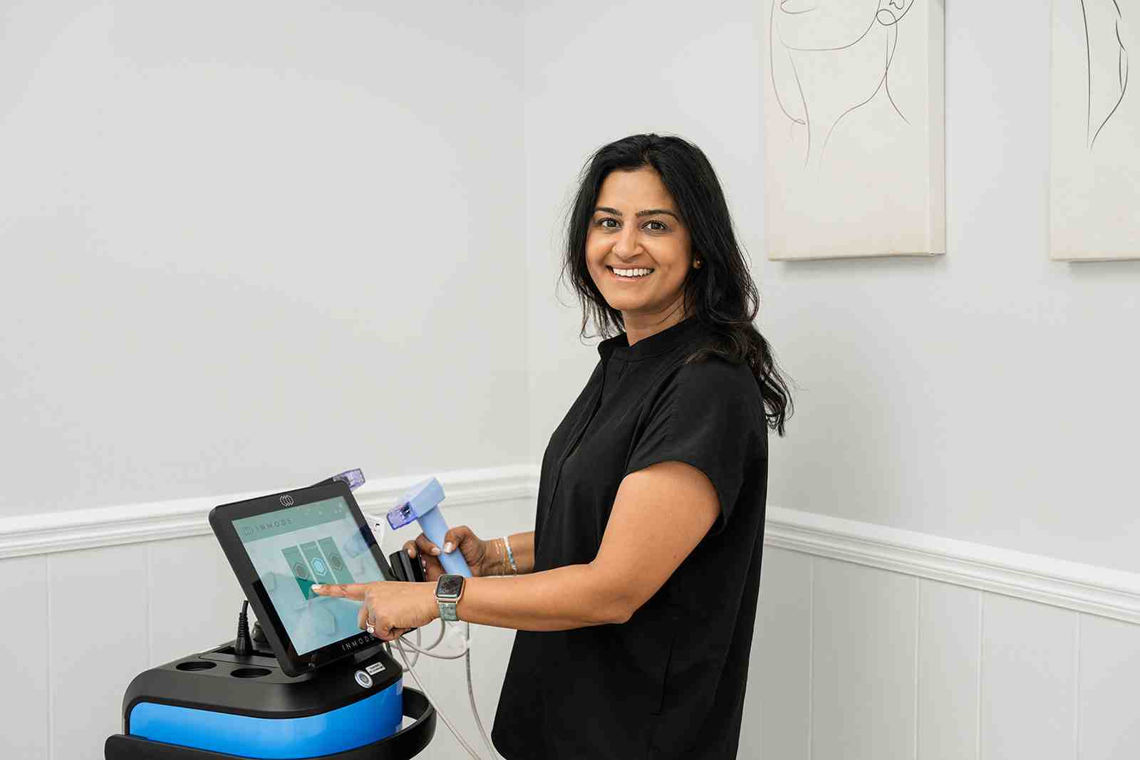 Morpheus8 device handpiece - morpheus8 skin tightening near me