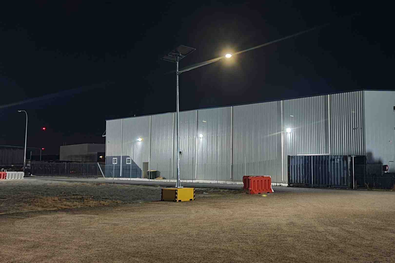 EcoCivil Solar Lighting Tower with fixed pole delivering efficient, sustainable solar-powered lighting for construction sites, events, and outdoor security.