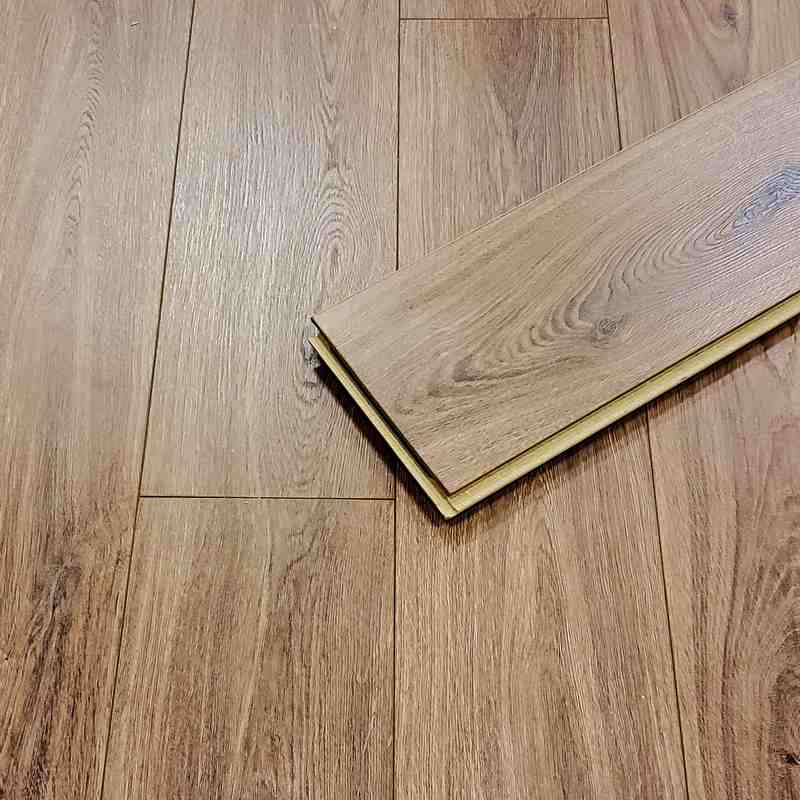 KronoPol Naples Oak AC5 12mm Laminate
