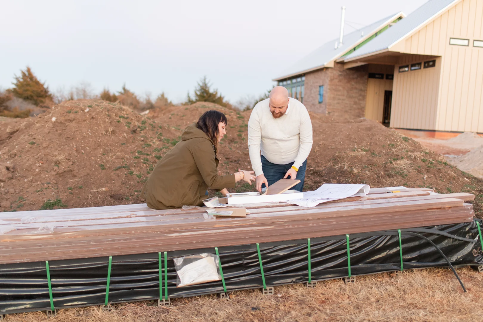 Residential Architect vs. Builder: Who You Should Hire First?