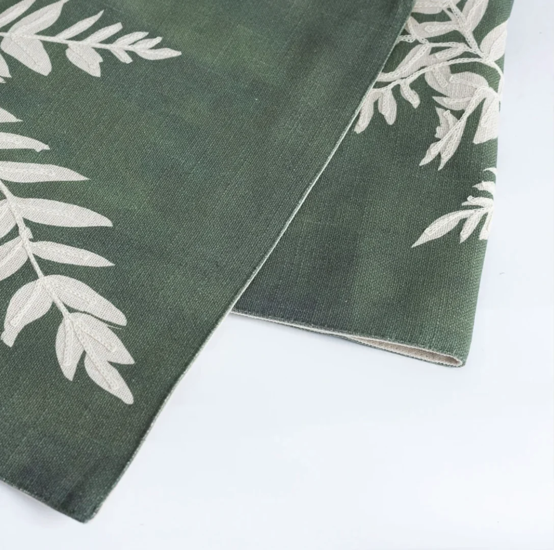 Fern & Vine Table Runner