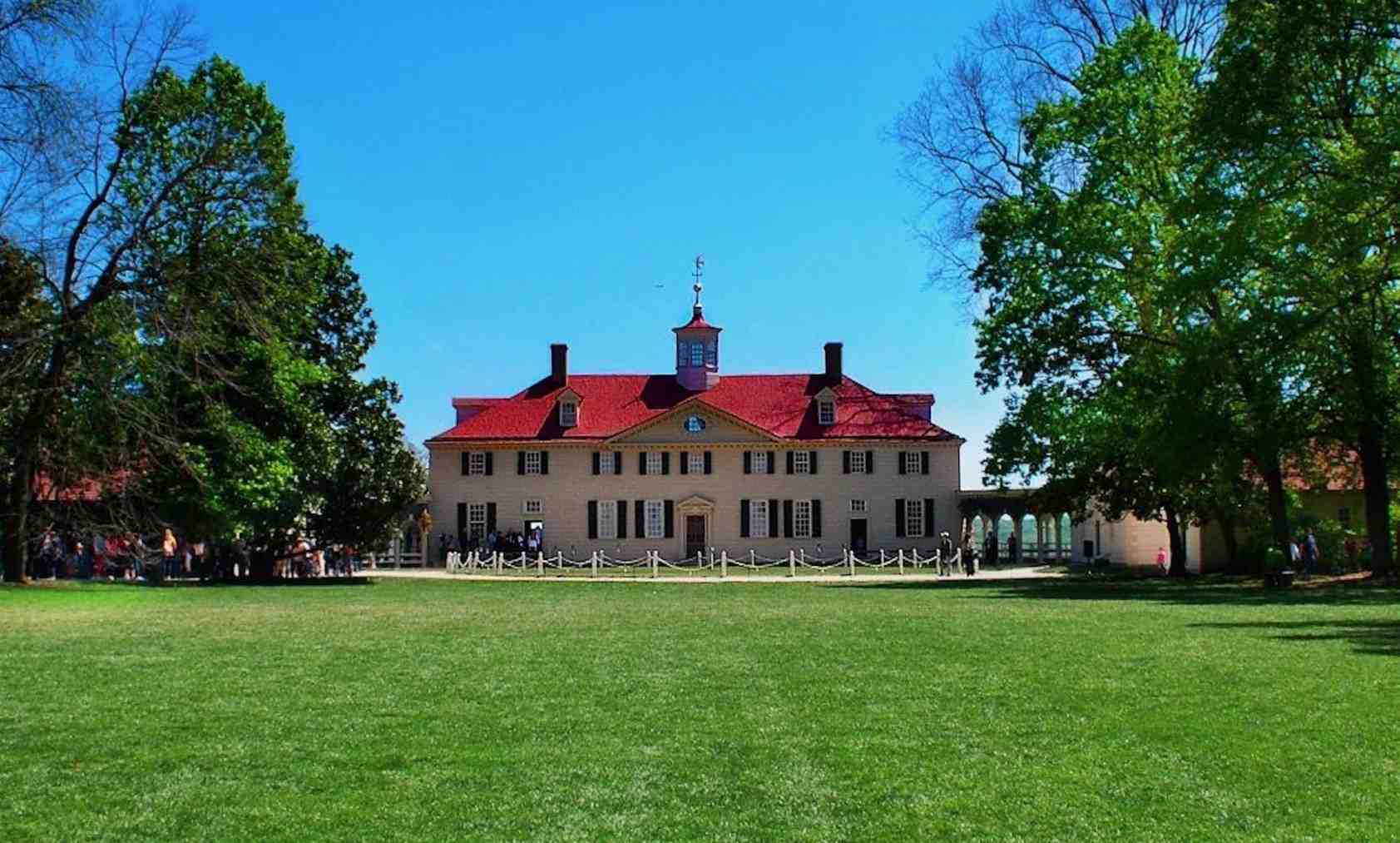 The mansion at Mount Vernon - George Washington: The General Who Became America's First President