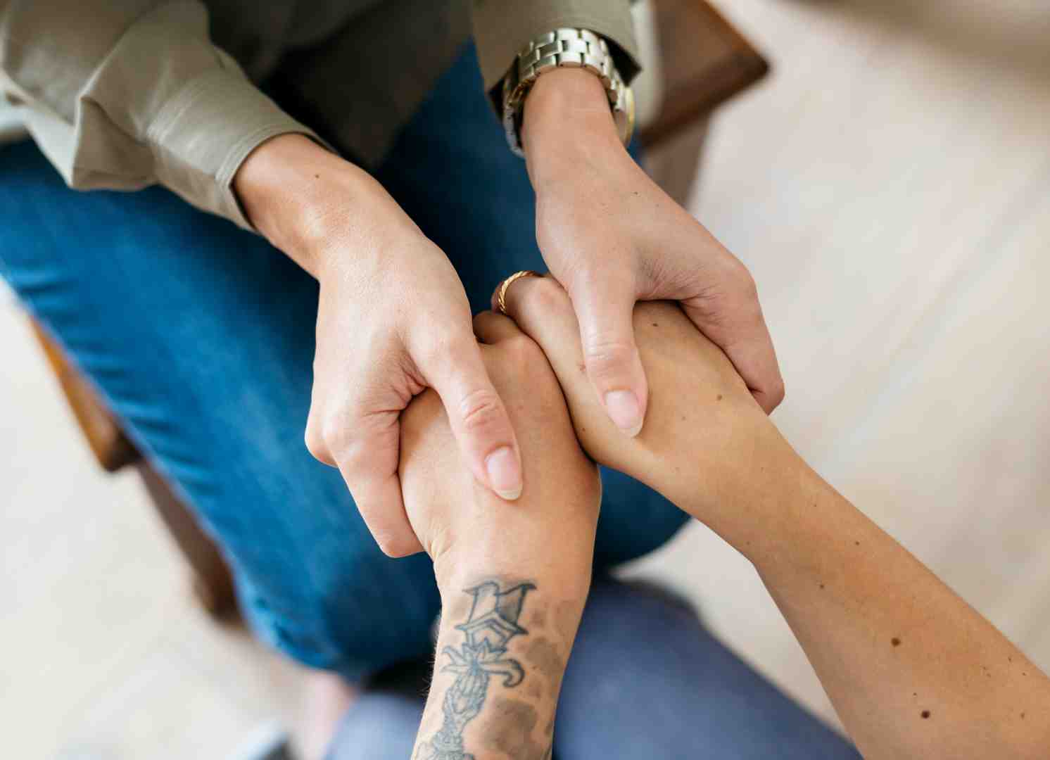 diverse friends laughing comfortably, casual relationships - benefits of friends with benefits