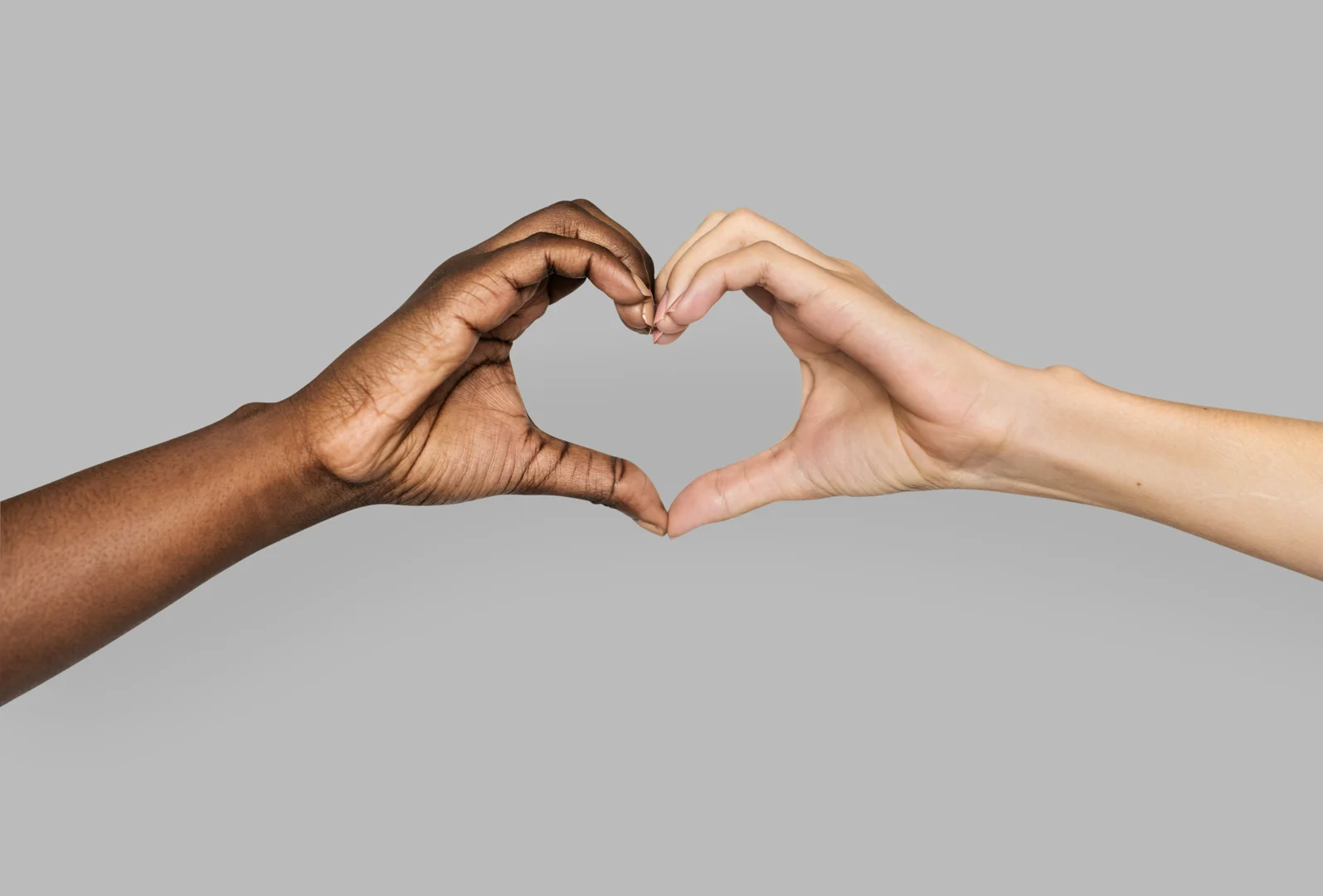couple in Barcelona - Cultural differences in relationships