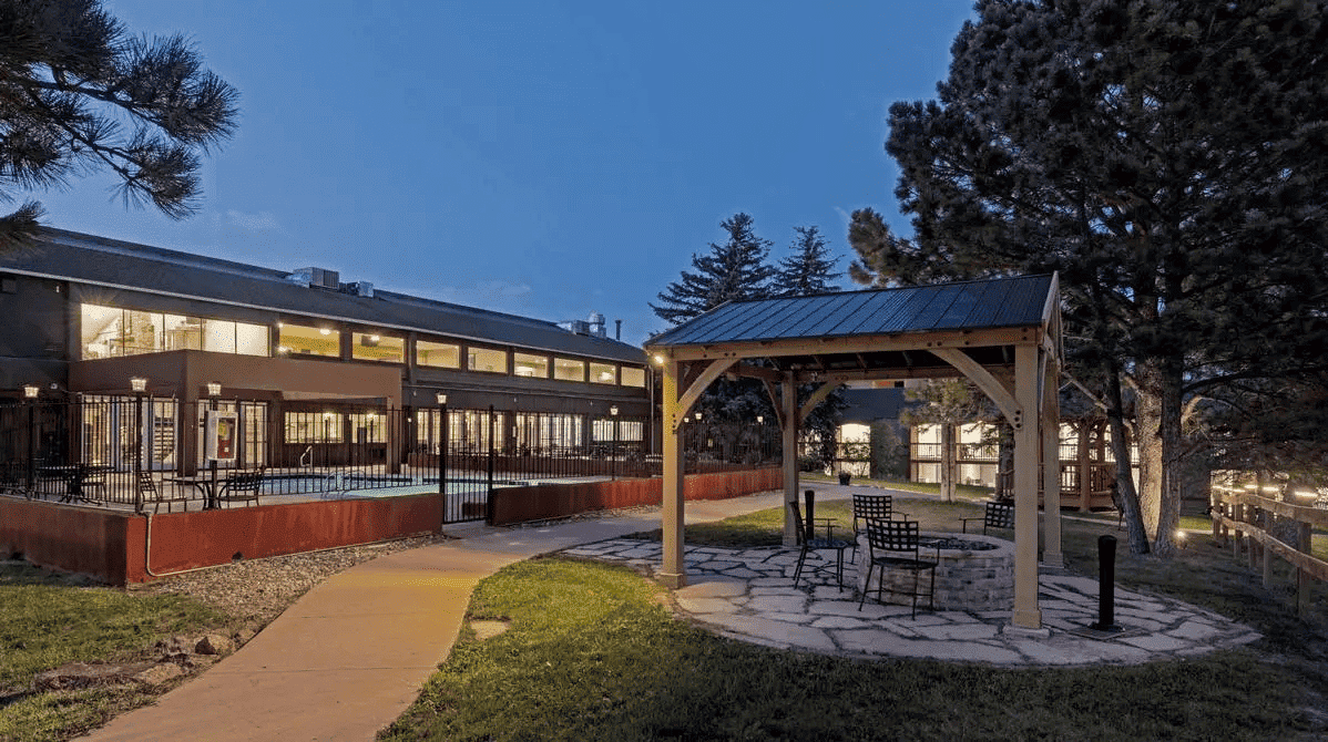 A serene and calm treatment facility environment - drug treatment programs A serene and calm treatment facility environment - drug treatment programs