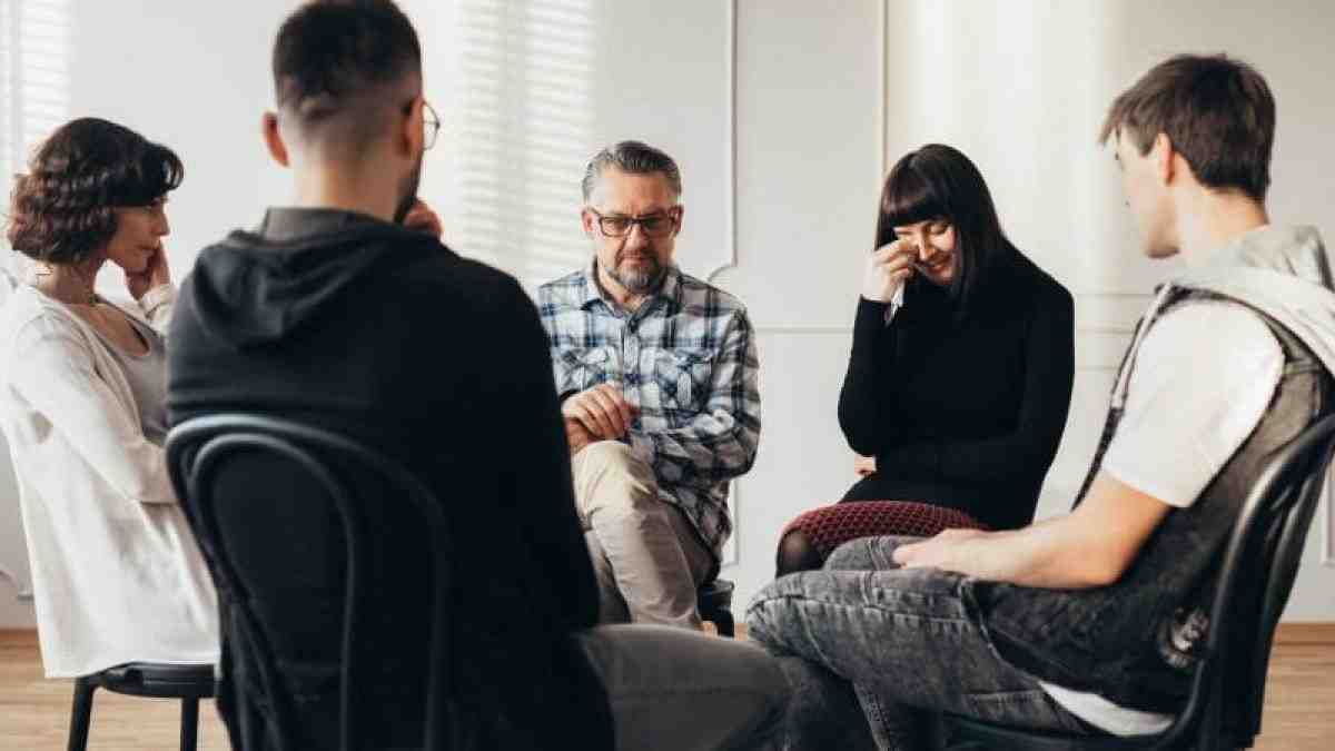Group therapy session in a comfortable setting - cigna insurance in network drug rehab facilities virginia