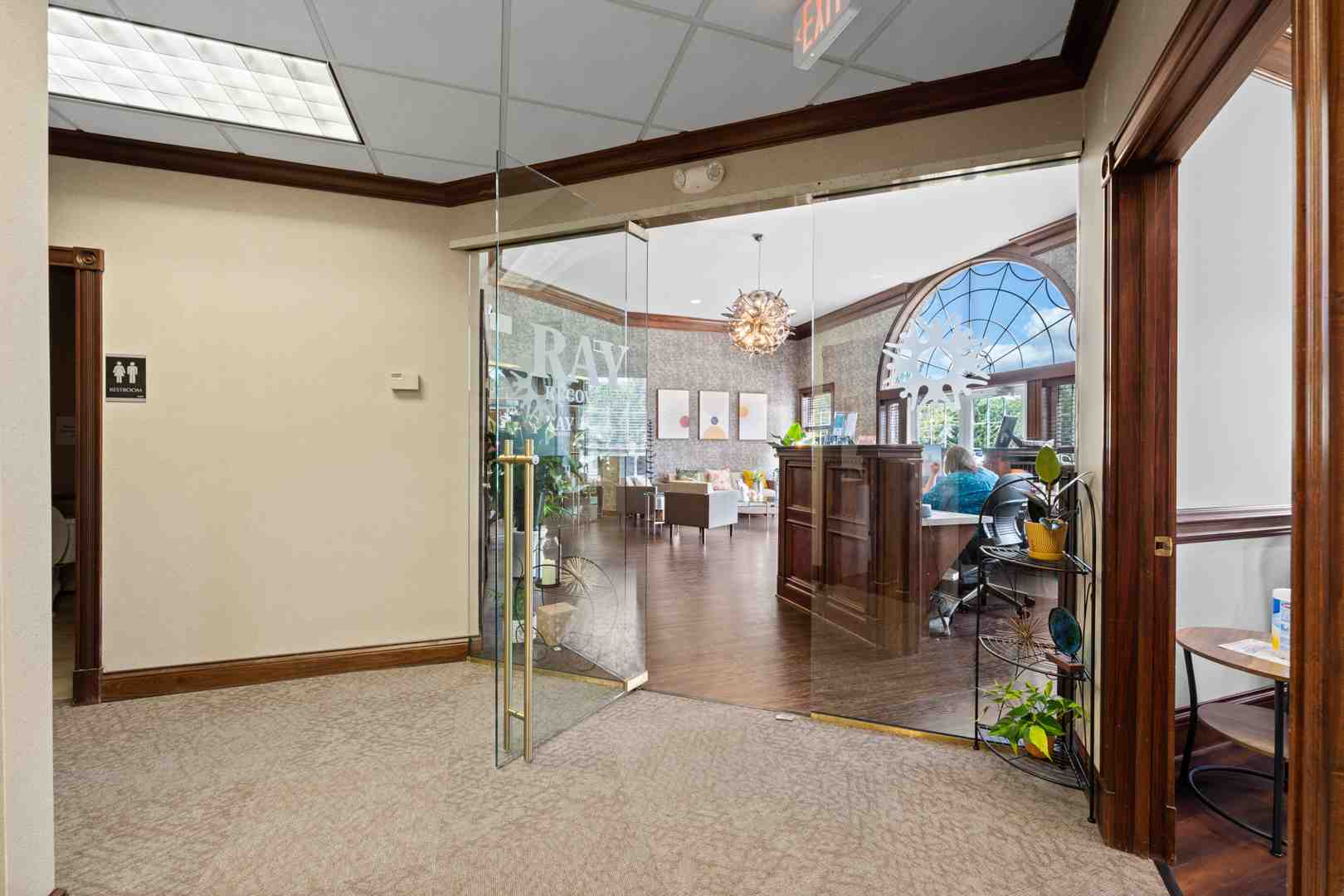 welcoming entrance to a treatment facility - Ohio drug detox welcoming entrance to a treatment facility - Ohio drug detox