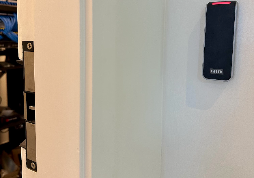 Smart access control system components - what to know on smart access control systems
