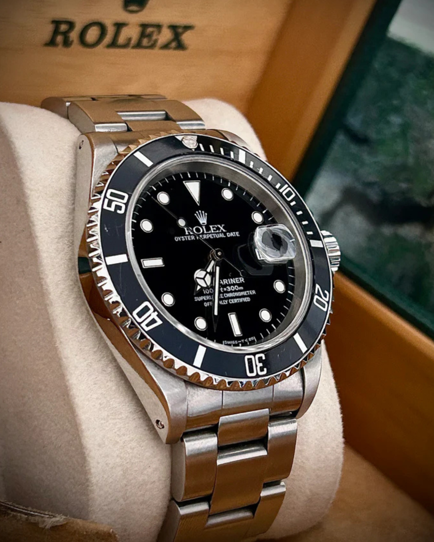 1996 Rolex Submariner Date, 16610