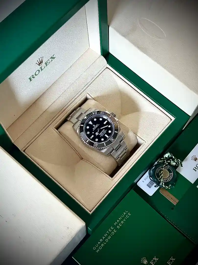 user-inserted 2018 Rolex Submariner full set