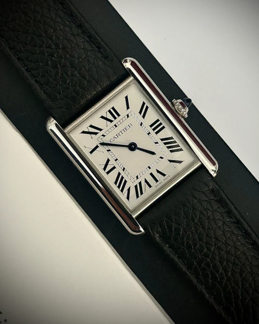user-inserted Full view of 2023 Cartier Tank Must Quartz Large