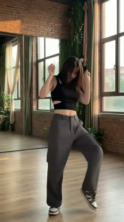 Shake It To The Max