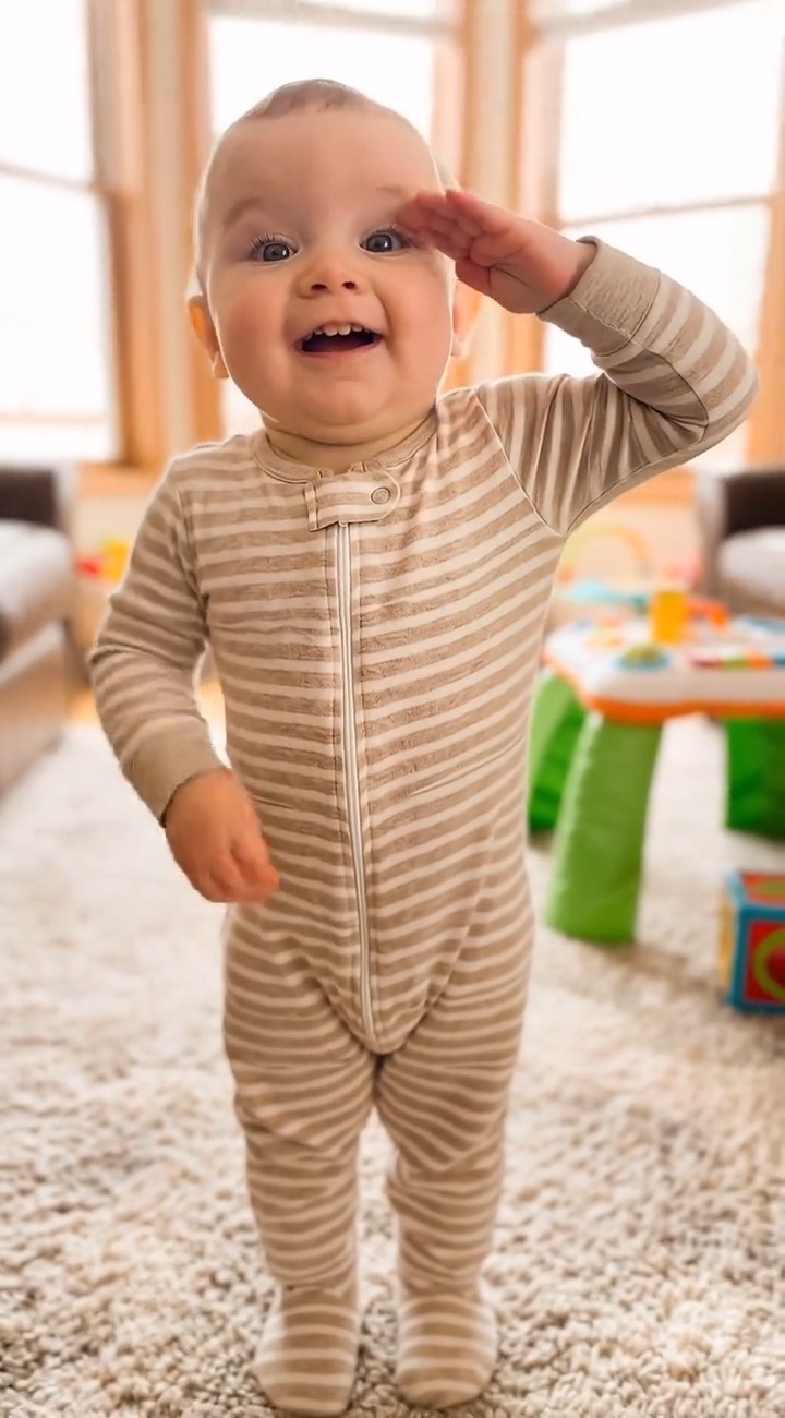 Infant Jiggle Dance — AI video template
