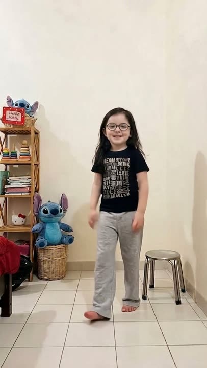 Walk Dance Challenge — AI video template