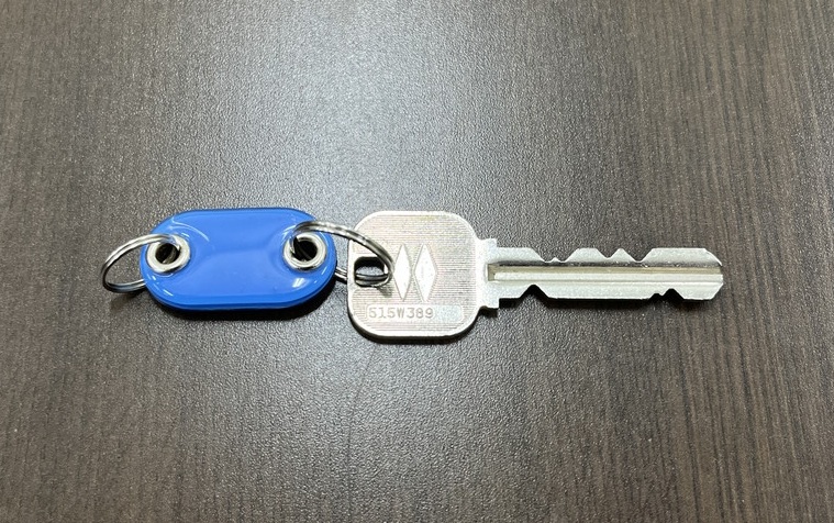 導波式キーホルダー型RFIDタグ