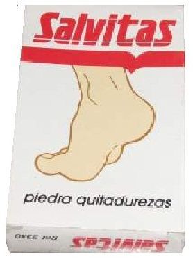 حجر خفاف لعلاج تشققات الكعبين