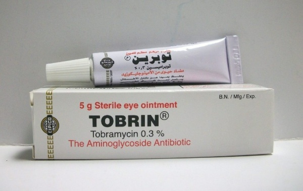 توبرين 0.3% مرهم عين 5 جم