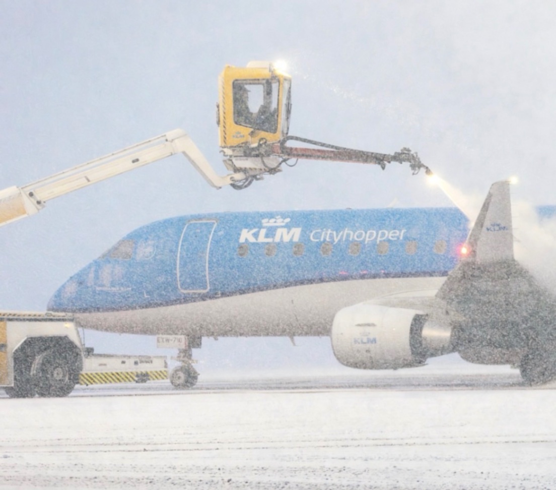 KLM'den Schiphol'de De-icing Krizi: Stoklar Alarm Veriyor