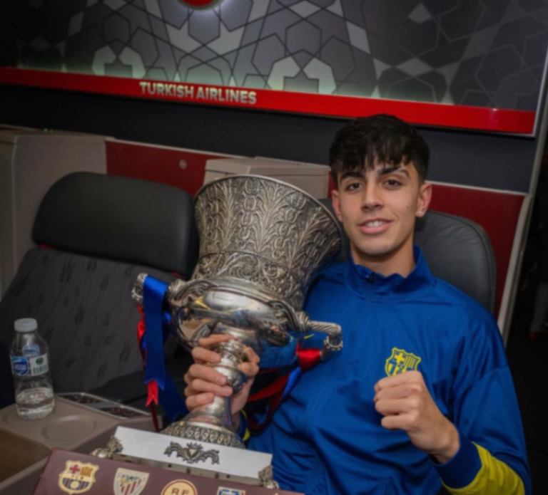 THY Uçağında Şampiyonluk Kutlaması: Barça Gökyüzünde Coştu