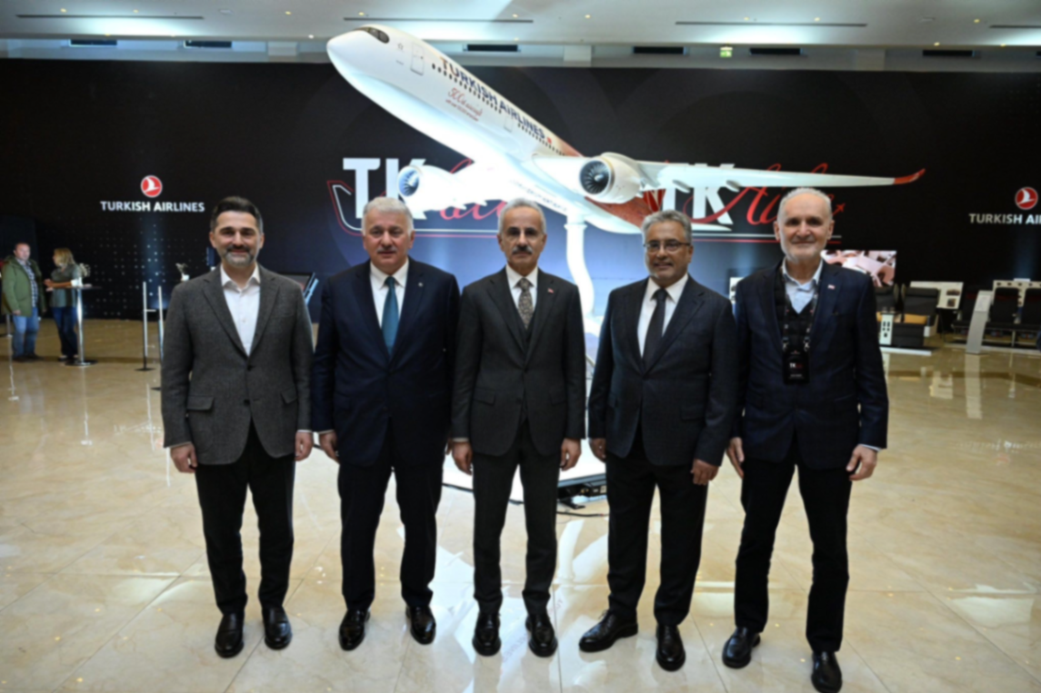 Türk Havacılığı Zirvede: Küresel Ağ Genişliyor, Cumhuriyet Tarihi Yolcu Rekoru Geliyor