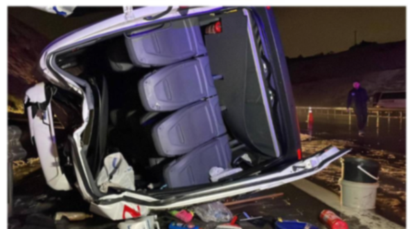 GÖZEN Personeli Taşıyan Servis Kayarak Devrildi: 11 Yaralı