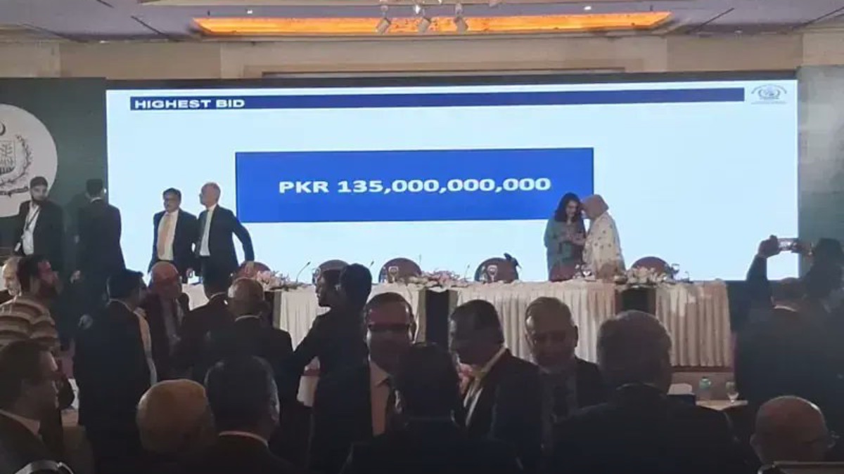 Pakistan International Airlines Özelleştirmesi Tamamlandı: 135 Milyar PKR'ye Satıldı