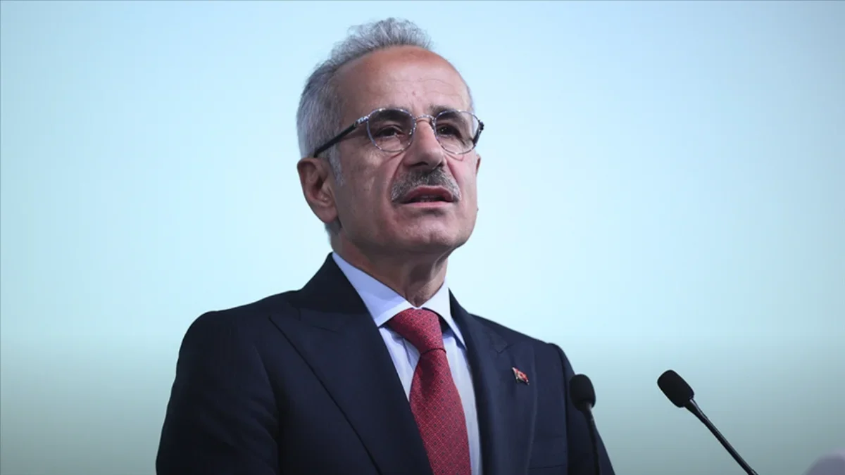 Düşen Uçağın Karakutusu İngiltere'de İncelenecek