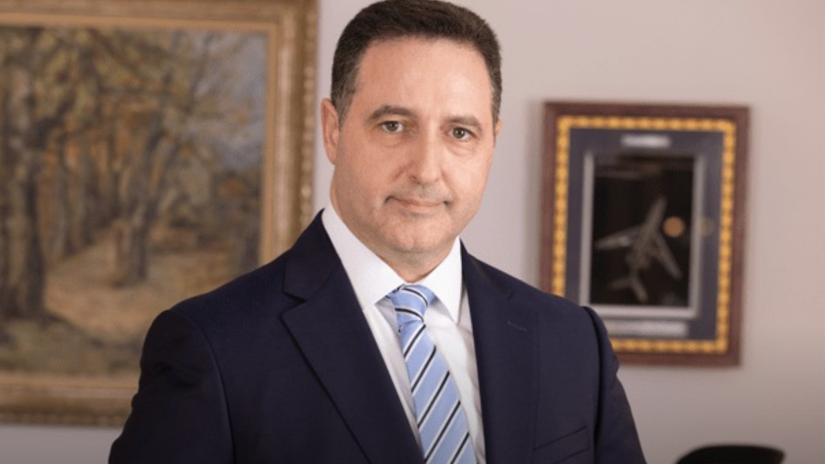 Yunanistan'da Telsiz Krizi: CAA Başkanı İstifa Etti