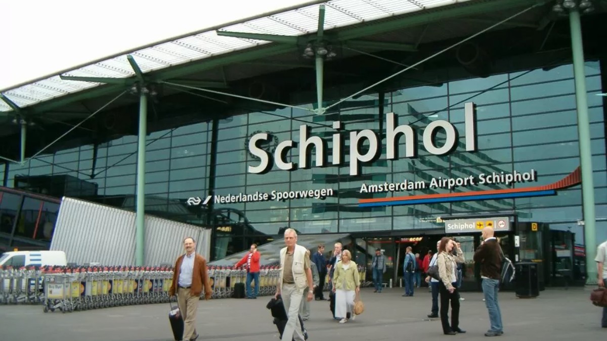 Schiphol 2025'te Yükselişte: Yolcu Sayısı Rekor Tazeledi