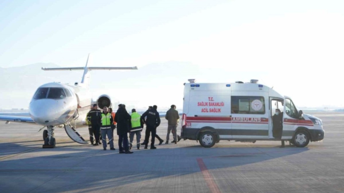 Uçak Ambulansla Hayat Kurtarıldı: Muş'tan Ankara'ya Nefes Kesen Nakil