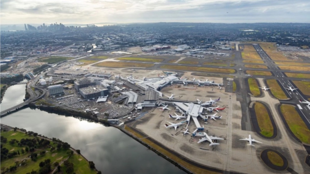 Sydney'de Hava Trafik Kontrolörü Krizi: Onlarca Uçuş İptal ve Gecikme