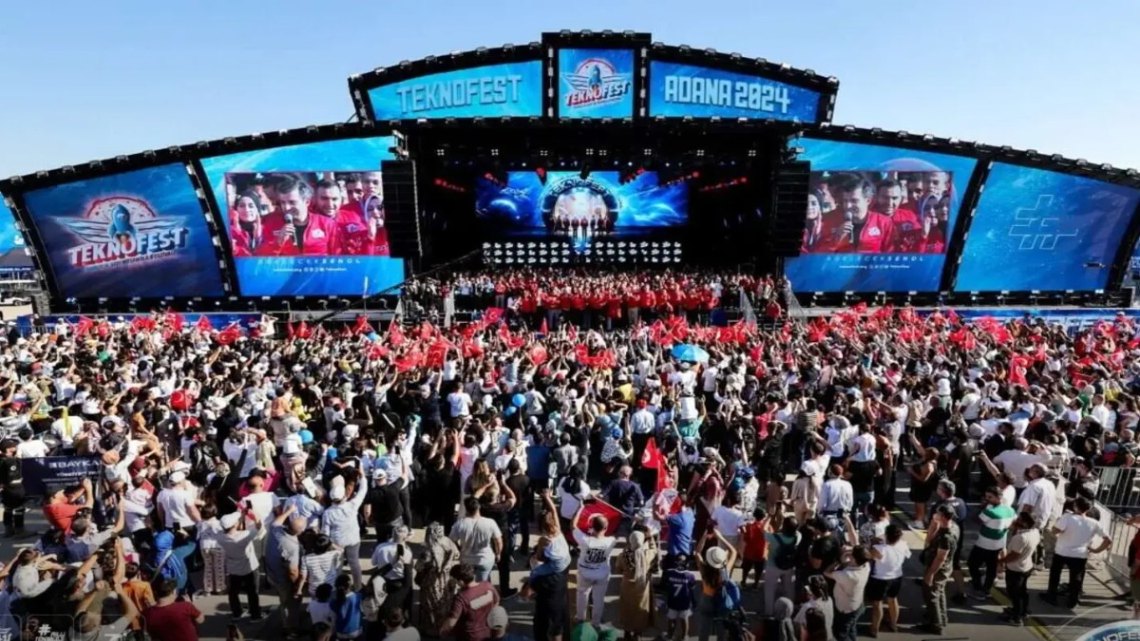 TEKNOFEST'ten Uluslararası İki Ödül: İnovasyon ve Yetenek Platformu Vurgulandı - Uzay ve Gelecek Haberi