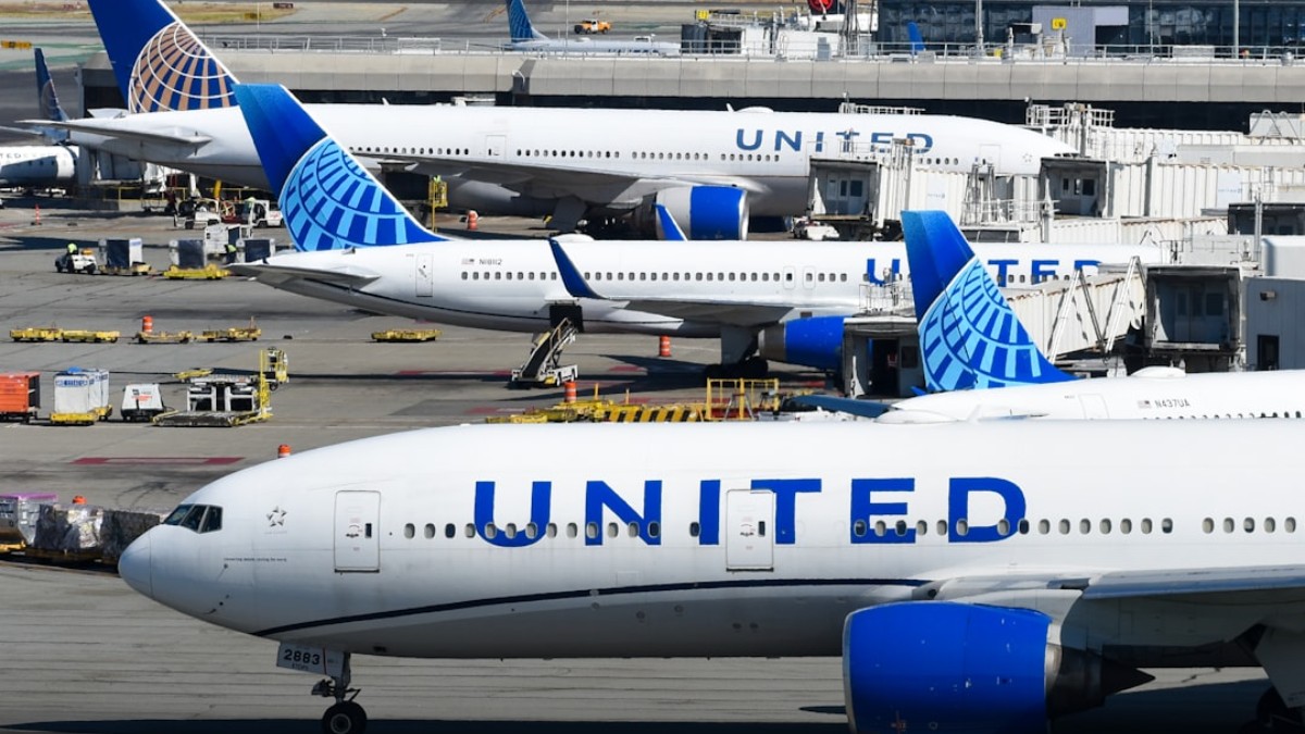 United Airlines Uçağında Mermi Paniği: Kalkış Ertelendi - Amerika Haberi