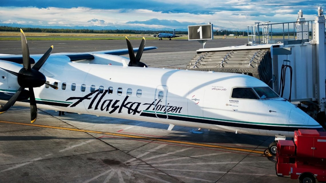 Horizon Air Uçağında Lityum Batarya Panik Yarattı: Powerbank ve Cep Telefonu Alev Aldı - Amerika Haberi