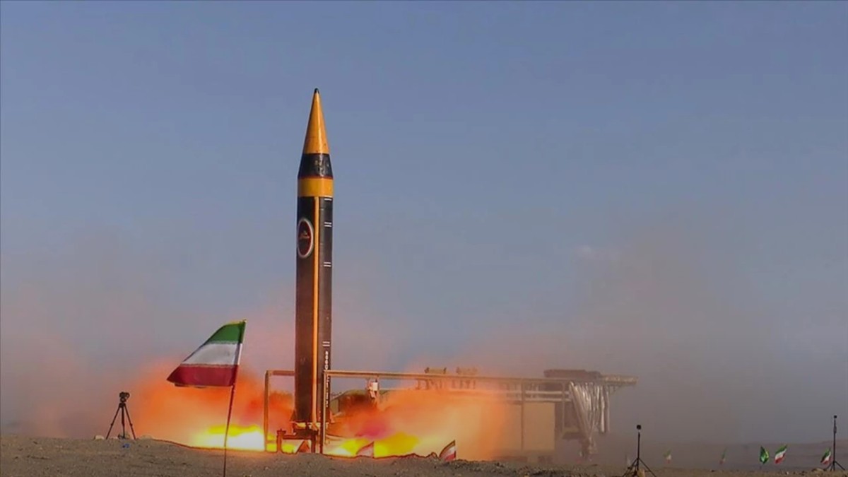 İran'dan Kıbrıs'a Füze Tehdidi: Savaşın Yeni Boyutu mu Başlıyor? - Savunma Sanayii Haberi