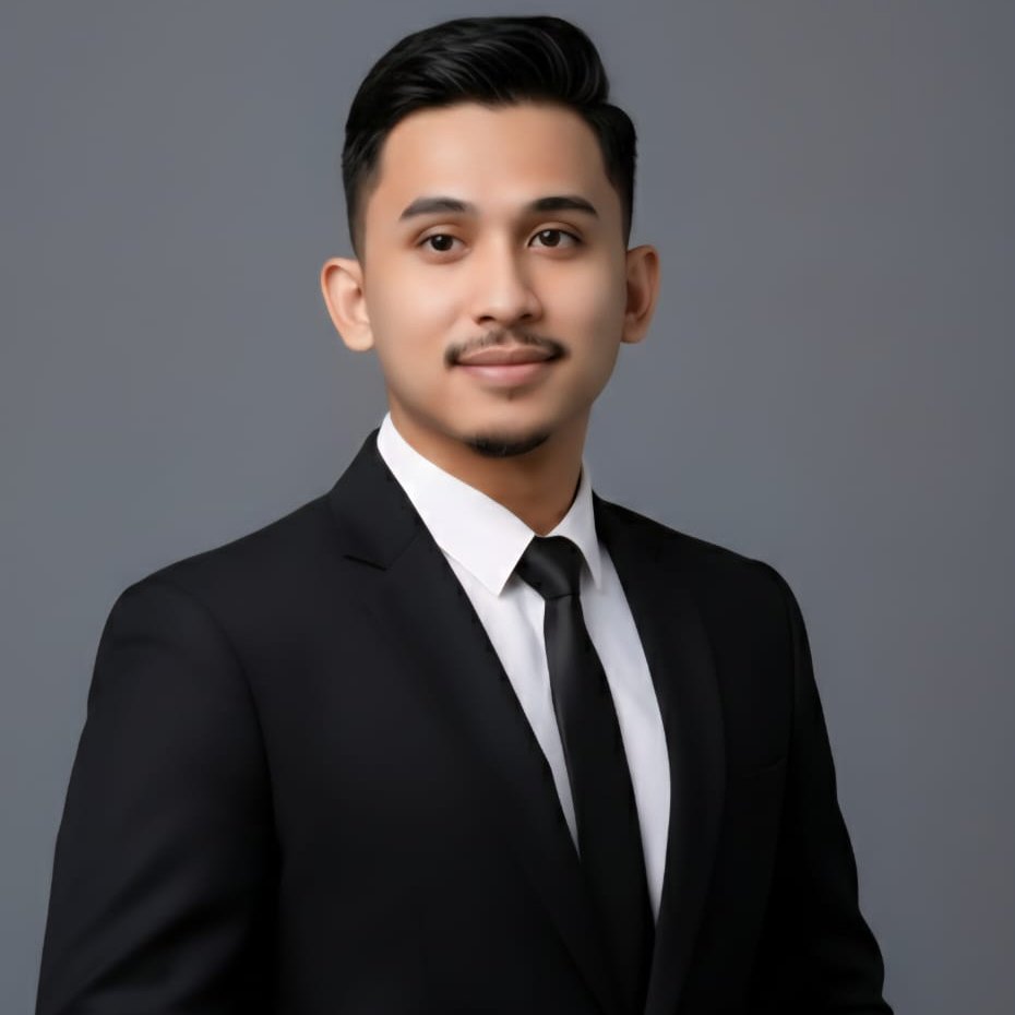 Emcee Izz Muqri