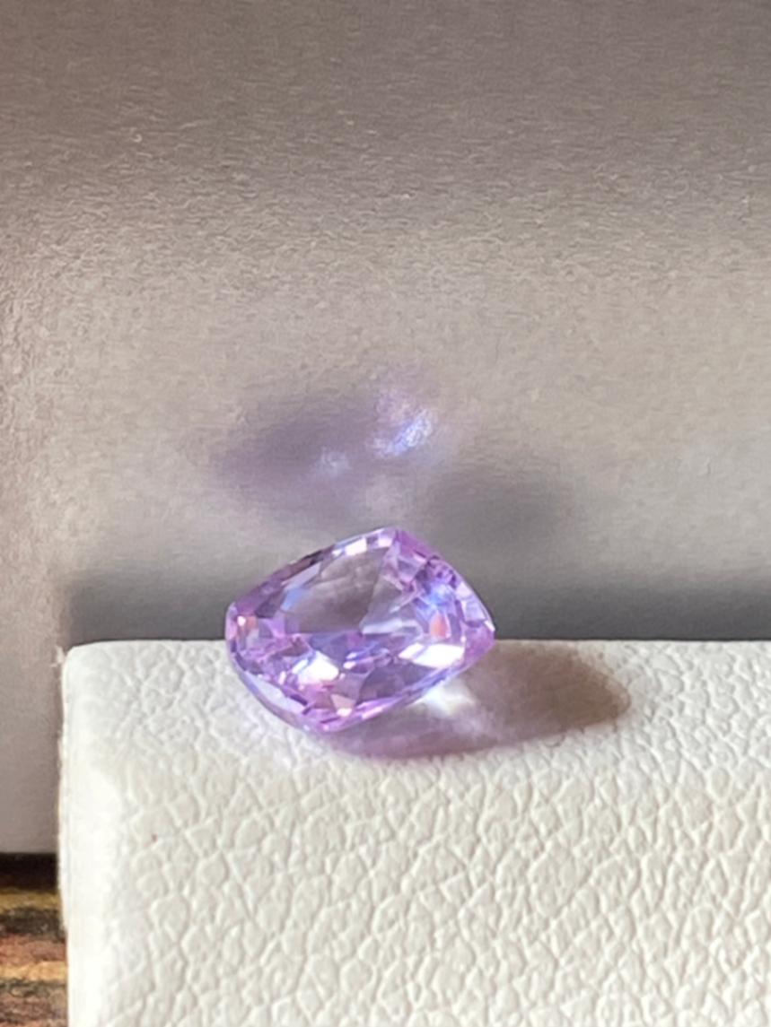 Violet Sapphire (Indher Neelam) - 1.4ct thumbnail 4