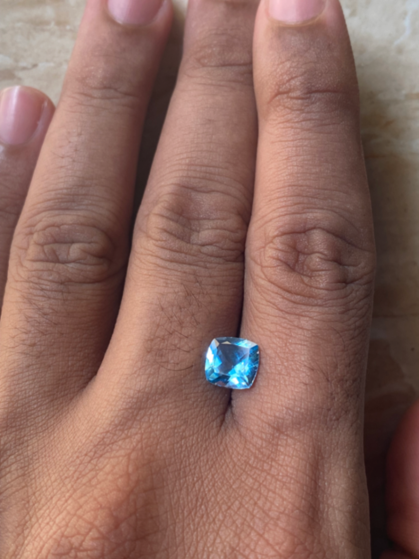 Blue Topaz - 2.25ct - Image 1