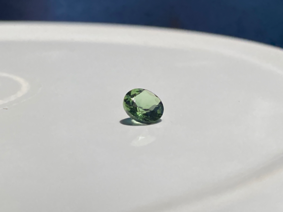 Green Tourmaline - 0.80ct thumbnail 3