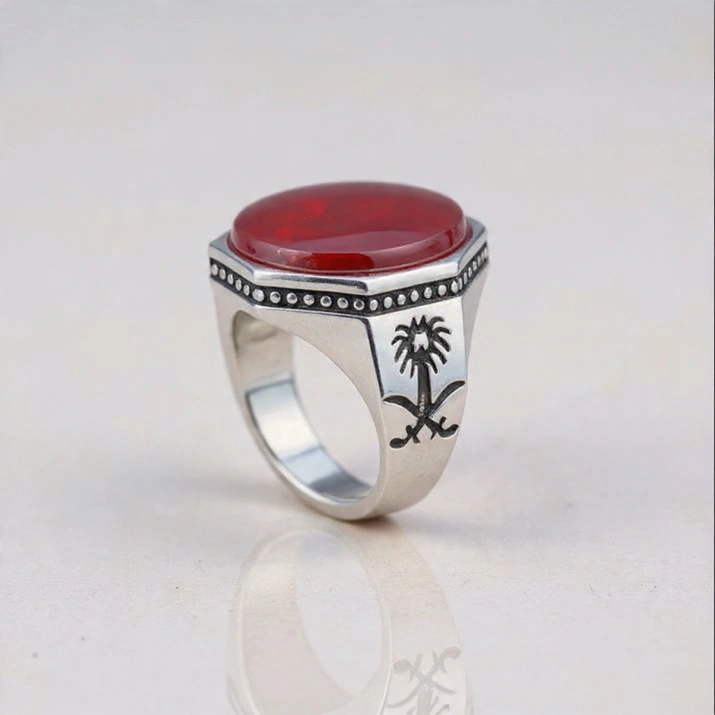 Arab Aqeeq (Agate) Silver Ring - Image 1