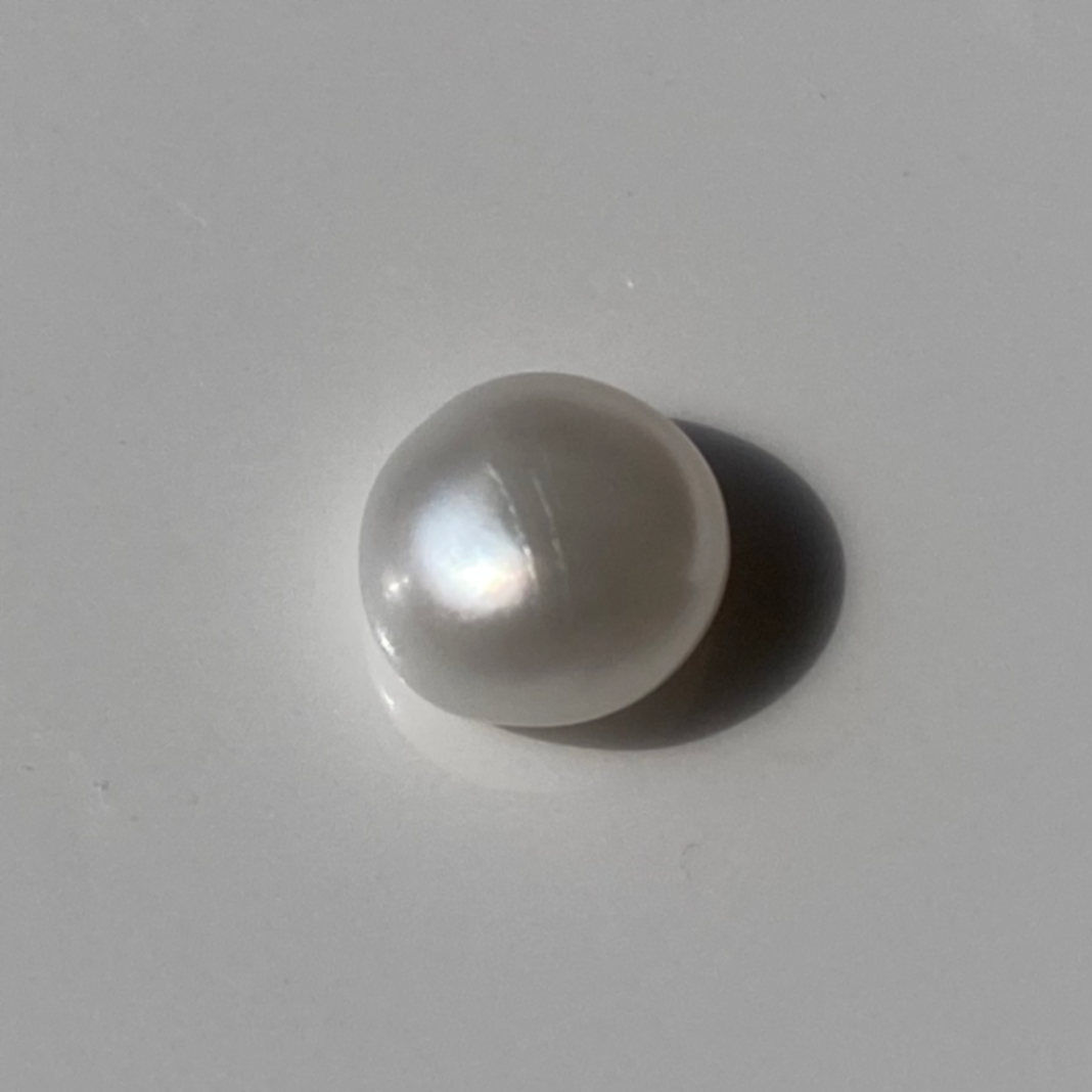 Pearl - 2.35ct - Image 1