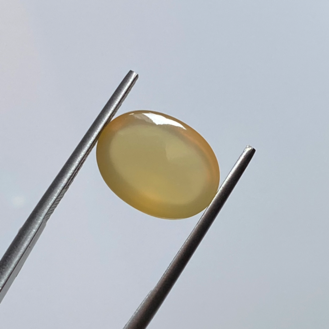 Moonstone - 4.35ct - Image 1
