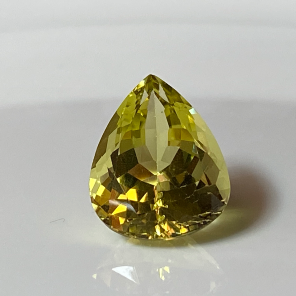 Lemon Topaz - 13.80ct thumbnail 9