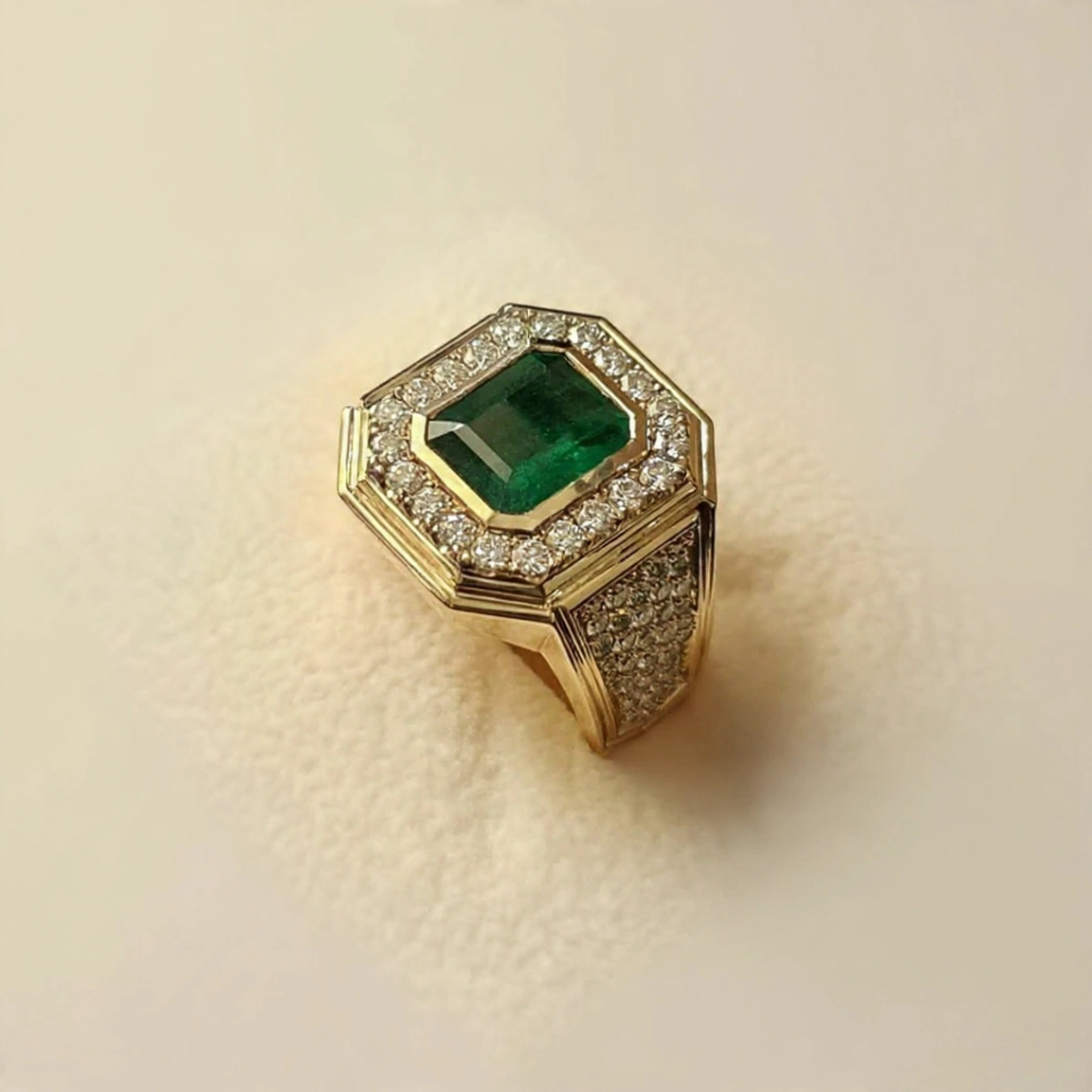 Emerald Sterling Silver Ring D2 - Image 1